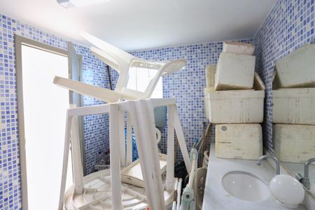 Casa para alugar com 300m², 4 quartos e 3 vagas Casa para alugar com 300m², 4 quartos e 3 vagasBanheiro de serviço