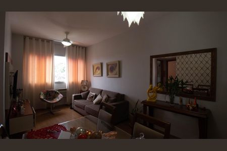 Apartamento à venda com 75m², 2 quartos e 1 vagaSala