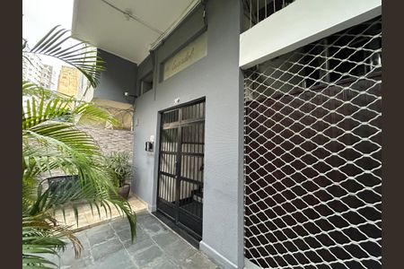 Apartamento para alugar com 56m², 2 quartos e sem vagaFachada