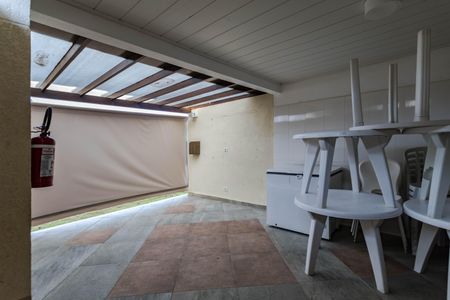 Apartamento para alugar com 54m², 2 quartos e 1 vaga Apartamento para alugar com 54m², 2 quartos e 1 vagaÁrea Comum