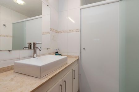 Apartamento para alugar com 85m², 3 quartos e 1 vaga Apartamento para alugar com 85m², 3 quartos e 1 vagaBanheiro da Suíte