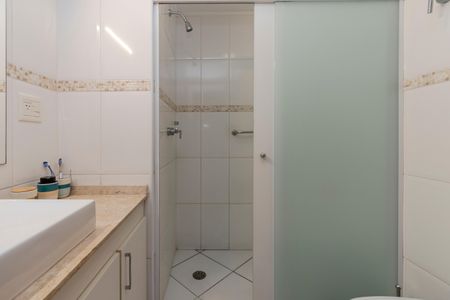 Apartamento para alugar com 85m², 3 quartos e 1 vaga Apartamento para alugar com 85m², 3 quartos e 1 vagaBanheiro da Suíte
