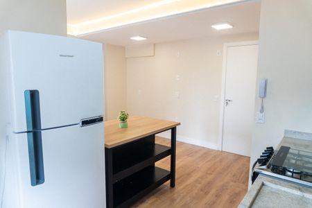 Apartamento para alugar com 49m², 2 quartos e 1 vaga Apartamento para alugar com 49m², 2 quartos e 1 vagaCozinha e Área de Serviço