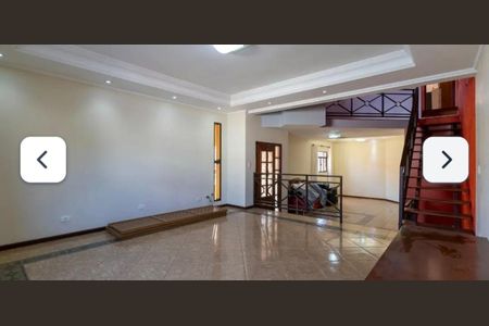 Casa à venda com 330m², 3 quartos e 4 vagasFoto 02