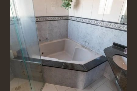 Foto 20 de casa à venda com 3 quartos, 330m² em Mirandópolis, São Paulo