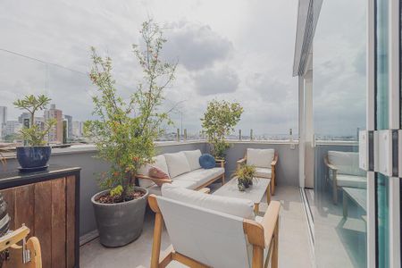 Apartamento à venda com 122m², 2 quartos e 2 vagasVaranda