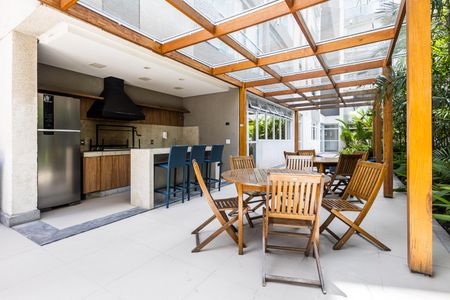 Apartamento à venda com 122m², 2 quartos e 2 vagasChurrasqueira