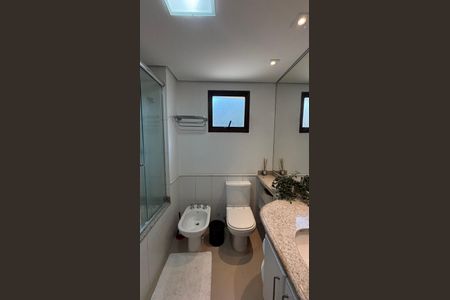 Apartamento à venda com 168m², 3 quartos e 3 vagasBanheiro da Suíte