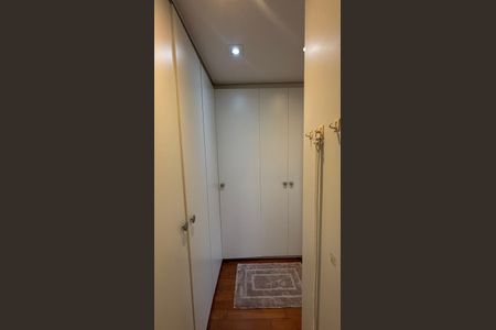 Apartamento à venda com 168m², 3 quartos e 3 vagasSuite Closet