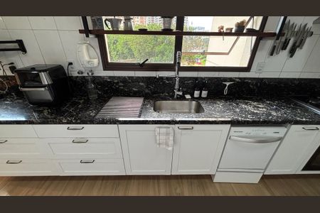 Apartamento à venda com 168m², 3 quartos e 3 vagasCozinha