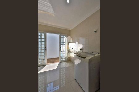 Casa à venda com 333m², 3 quartos e 4 vagas