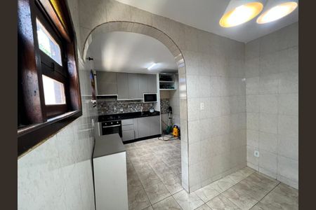 Cozinha de casa para alugar com 3 quartos, 200m² em Jardim Atlântico Central, Maricá