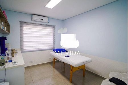 Casa à venda com 3 quartos, 225m² em Vila Assunção, Santo André