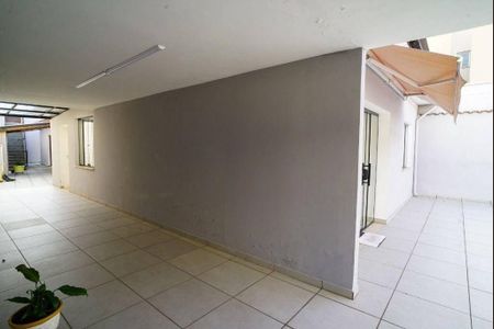 Casa à venda com 3 quartos, 225m² em Vila Assunção, Santo André