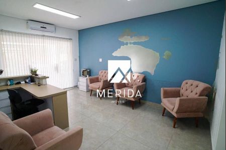 Casa à venda com 3 quartos, 225m² em Vila Assunção, Santo André