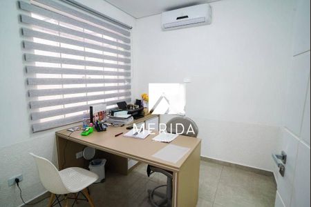 Casa à venda com 3 quartos, 225m² em Vila Assunção, Santo André