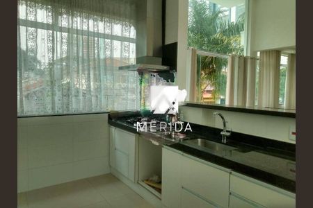 Casa à venda com 162m², 2 quartos e 3 vagas