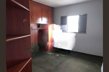 Casa à venda com 3 quartos, 164m² em Utinga, Santo André