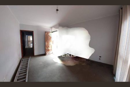 Casa à venda com 3 quartos, 164m² em Utinga, Santo André