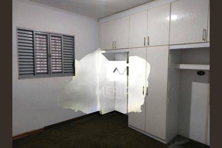 Casa à venda com 3 quartos, 164m² em Utinga, Santo André
