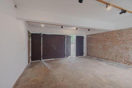 Casa à venda com 451m², 3 quartos e 2 vagasGaragem