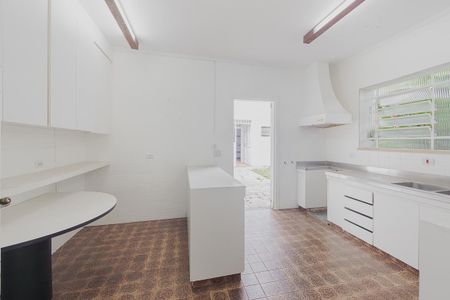 Casa à venda com 451m², 3 quartos e 2 vagasCozinha