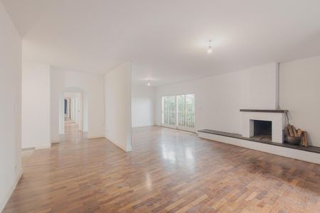 Sala de casa à venda com 3 quartos, 451m² em Alto de Pinheiros, São Paulo