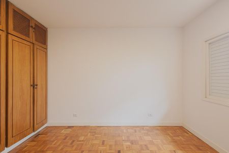 Casa à venda com 451m², 3 quartos e 2 vagasQuarto 1