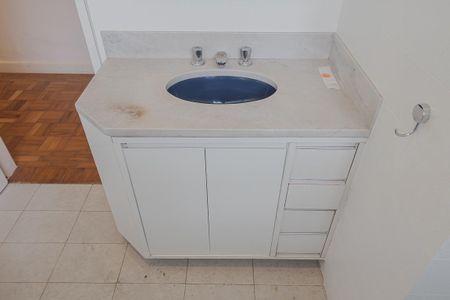 Casa à venda com 451m², 3 quartos e 2 vagasBanheiro