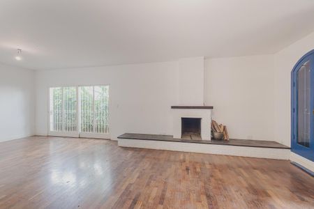 Sala de casa à venda com 3 quartos, 451m² em Alto de Pinheiros, São Paulo