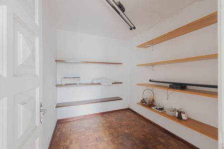 Casa à venda com 451m², 3 quartos e 2 vagasÁrea de Serviço