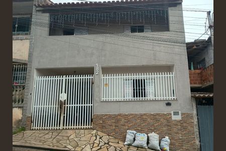 Casa para alugar com 164m², 3 quartos e 1 vagaFachada