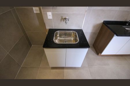 Apartamento à venda com 2 quartos, 40m² em Sítio da Figueira, São Paulo