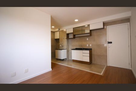 Apartamento à venda com 2 quartos, 40m² em Sítio da Figueira, São Paulo