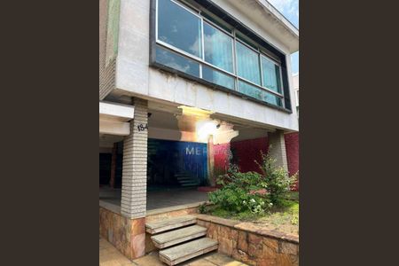 Casa à venda com 250m², 3 quartos e 5 vagas