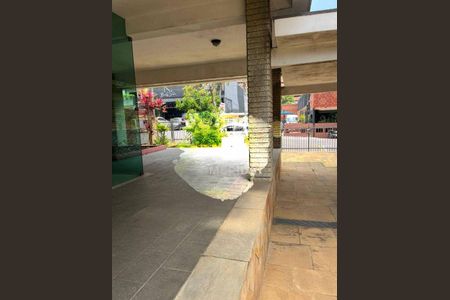 Casa à venda com 250m², 3 quartos e 5 vagas