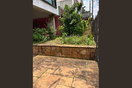 Casa à venda com 250m², 3 quartos e 5 vagas