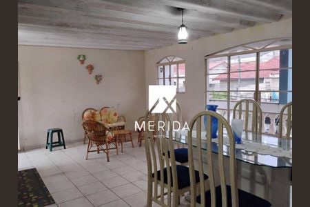 Casa à venda com 4 quartos, 227m² em Vila Alpina, Santo André