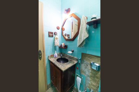 Apartamento à venda com 170m², 3 quartos e sem vagaBanheiro 2