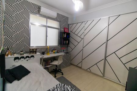Apartamento à venda com 170m², 3 quartos e sem vagaQuarto 2
