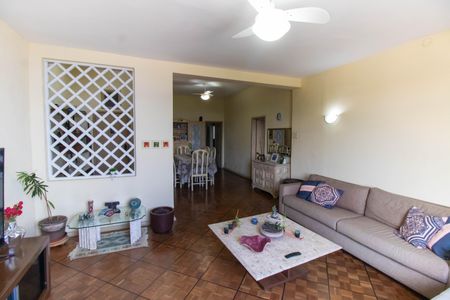 Apartamento à venda com 170m², 3 quartos e sem vagaSala