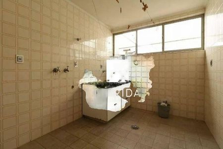 Casa à venda com 311m², 4 quartos e 5 vagas