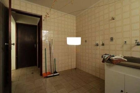 Casa à venda com 311m², 4 quartos e 5 vagas