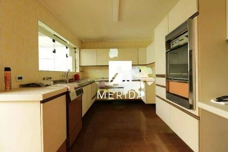 Casa à venda com 311m², 4 quartos e 5 vagas