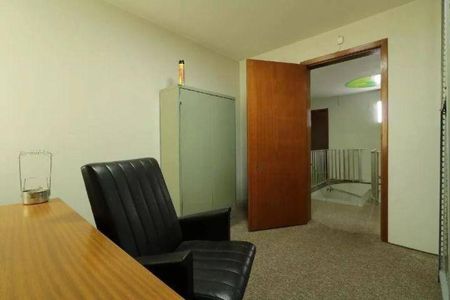 Casa à venda com 311m², 4 quartos e 5 vagas