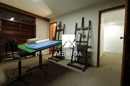 Casa à venda com 311m², 4 quartos e 5 vagas