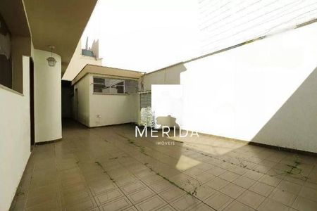 Casa à venda com 311m², 4 quartos e 5 vagas