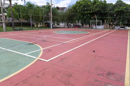 Apartamento para alugar com 73m², 2 quartos e sem vagaQuadra