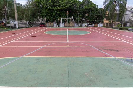 Apartamento para alugar com 73m², 2 quartos e sem vagaQuadra