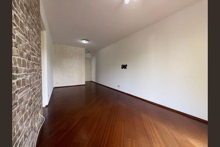Apartamento à venda com 63m², 2 quartos e 1 vagaFoto 03